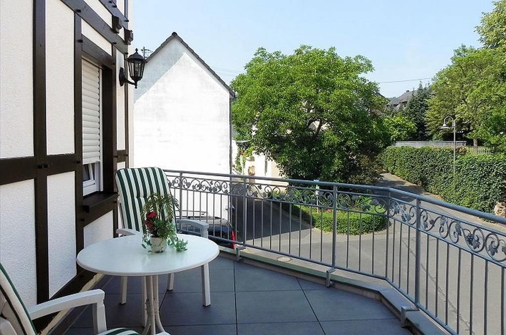 Gaestehaus Freimuth Mesenich Bagian luar foto