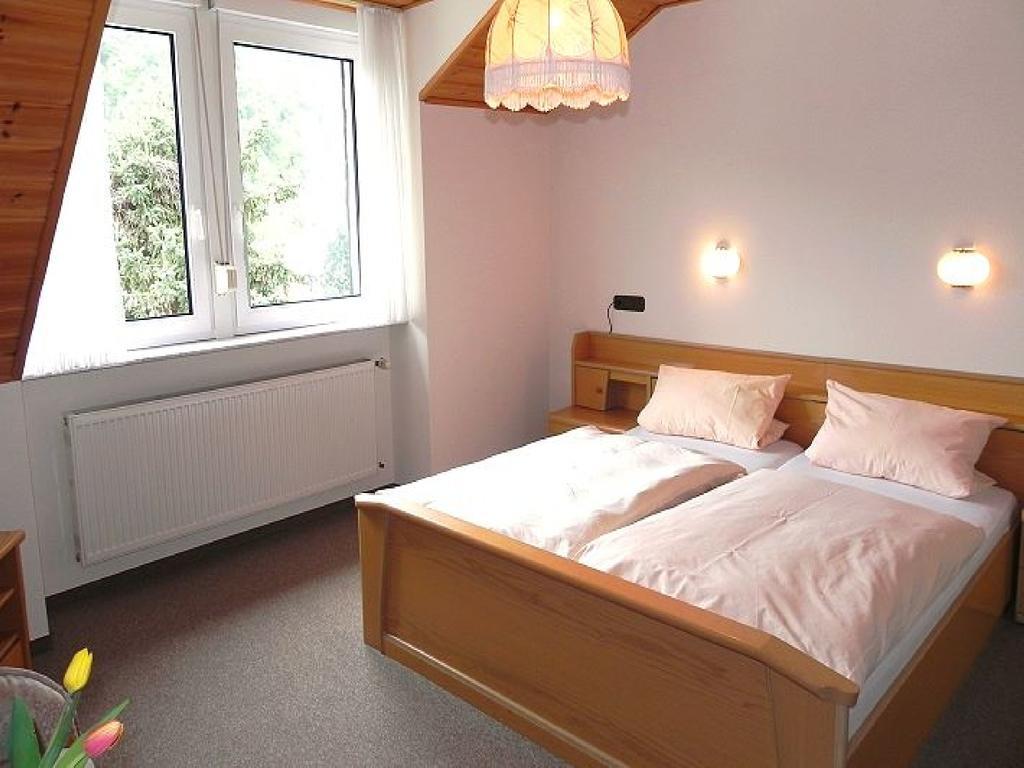 Gaestehaus Freimuth Mesenich Ruang foto